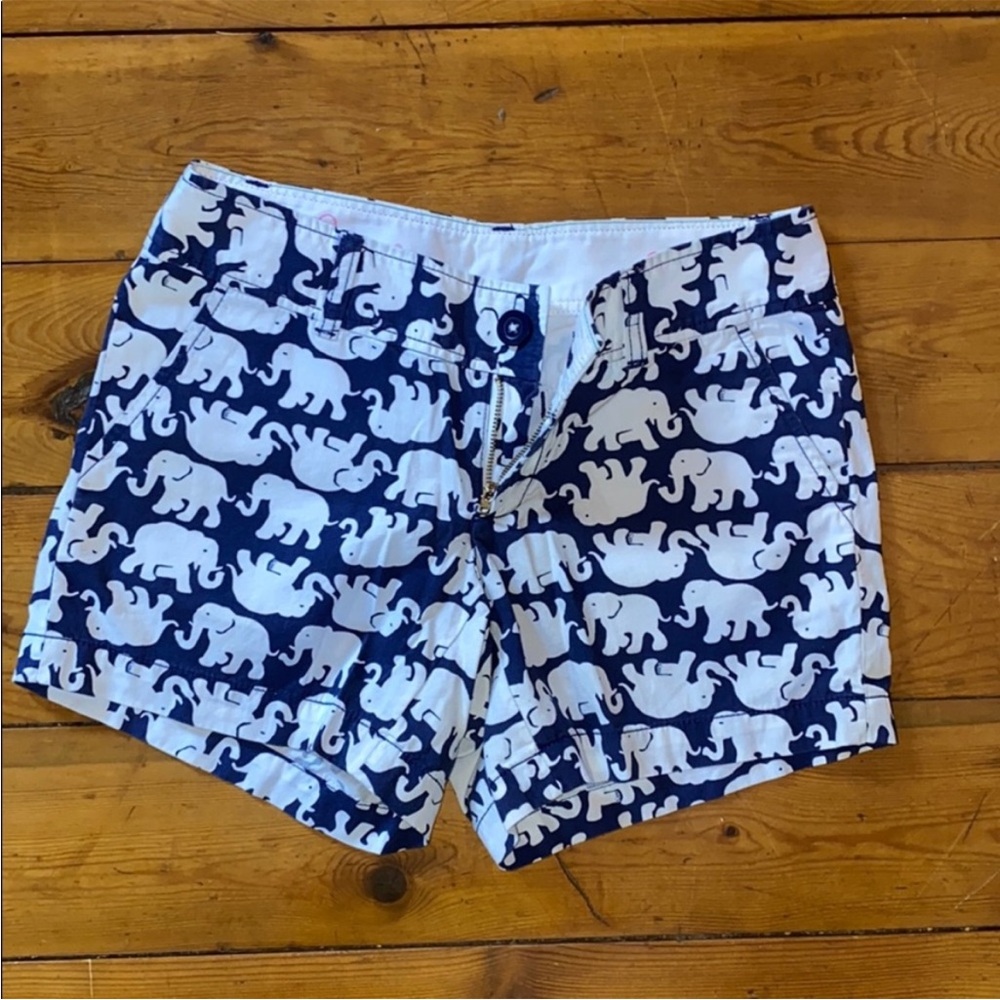 LILLY PULITZER Callahan Elephant Print Navy And White Short Size 0